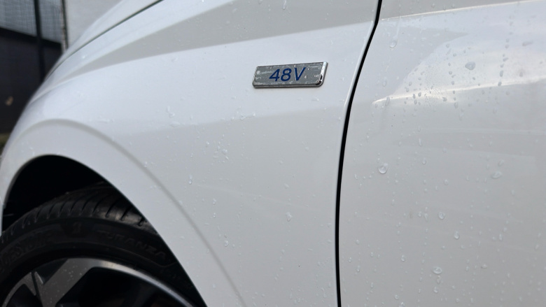 Hyundai i20 1.0T GDi 48V MHD Premium 5dr Petrol Hatchback